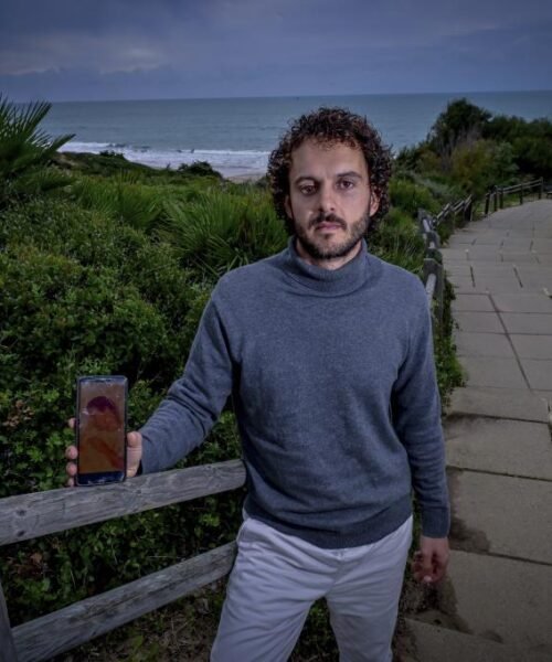 Una justicia que sana las heridas fuera de los juzgados: «Ya no odio al hombre que causó la muerte de mi padre»