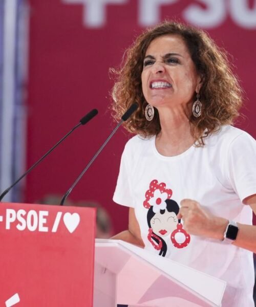 El PSOE está «convencido» de que Montero exprima sus cargos en Madrid pese al desastre del precedente con Alegría