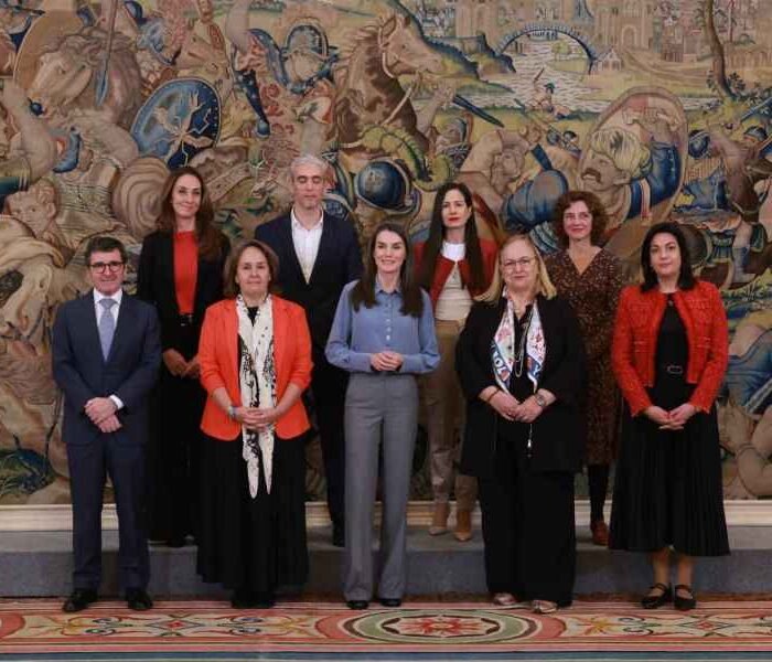 A investigadora ribeirense, Ana Belén Crujeiras (IDIS), recibe o premio Jesús Serra de mans da Raíña Letizia