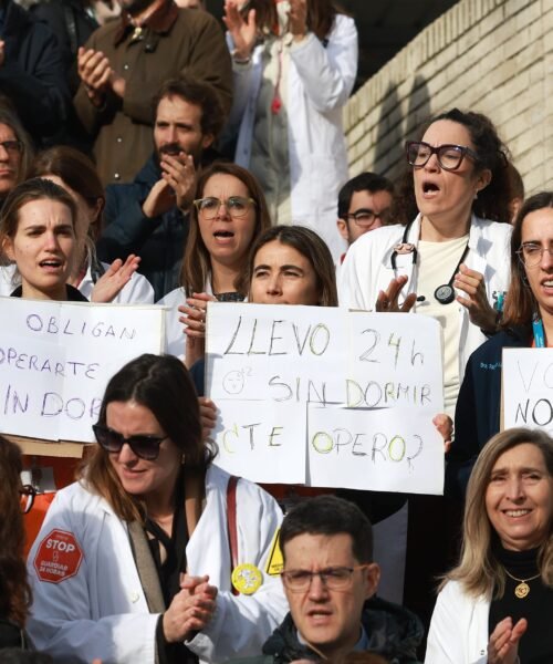 La huelga de médicos empieza con bajo seguimiento, según los datos oficiales