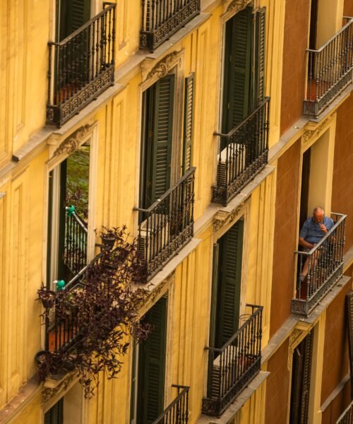 El Gobierno parte el decreto para salvar las pensiones y mete las medidas antidesahucio con el resto del paquete social