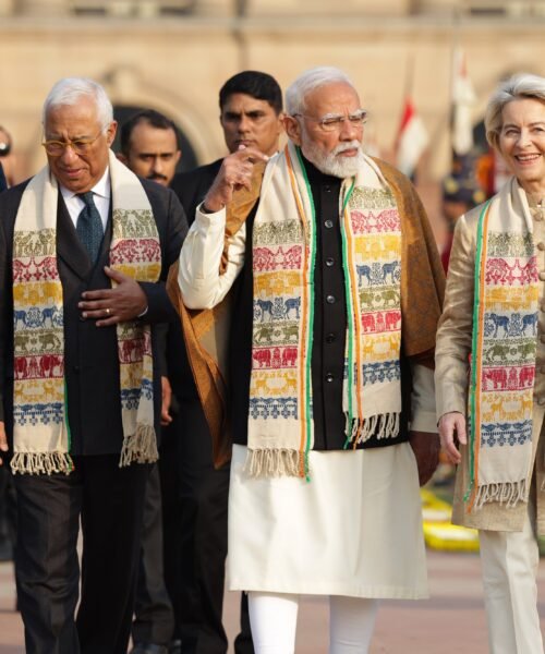 Las potencias medianas arman alianzas para reducir su dependencia de Estados Unidos y China