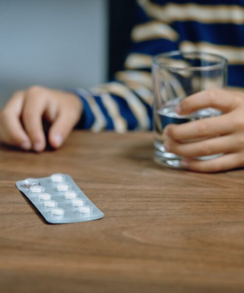 El Hospital Regional de Málaga alerta del reto del Paracetamol entre menores, que puede causar la muerte