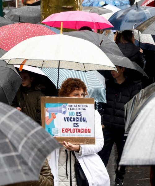 La huelga de médicos arranca con bajo seguimiento, según los primeros datos provisionales