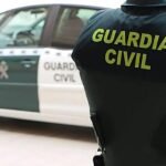 Un hombre con una orden de alejamiento hiere de gravedad a su expareja y sus dos hijas en Ibiza