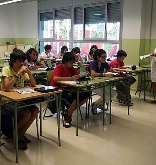 Sociedad Civil denuncia que la Generalitat oculta información al Defensor del Pueblo sobre la discriminación del castellano