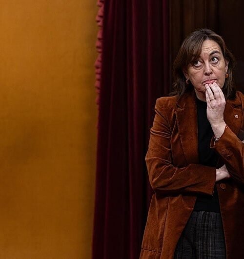 La crisis de Rodalies erosiona a Illa y pone a su consejera Paneque en la cuerda floja