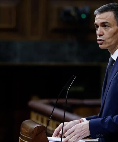 Sánchez defiende su gestión en Adamuz acusando a Feijóo de sembrar «zozobra» con «bulos» y le reprocha las tragedias de la dana, Angrois, Yak-42 y Metro de Valencia