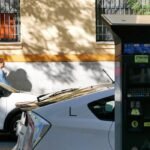 Un centenar de vecinos de Sevilla forman patrullas nocturnas para echar a los gorrillas de su barrio