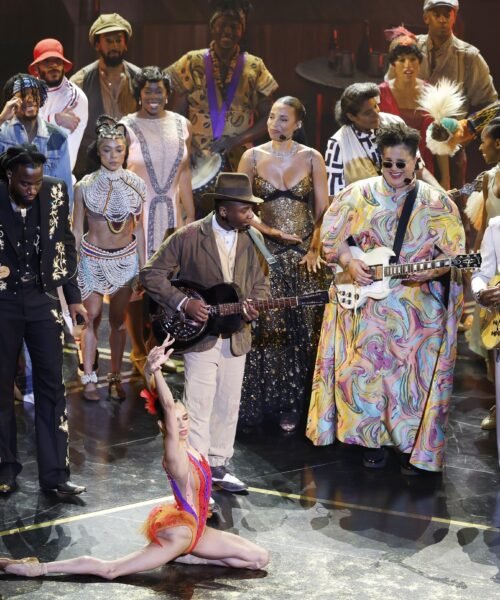 Euforia por ‘Los pecadores’, tequila y Laxe con Elordi: la noche en las barras del teatro Dolby