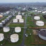 Una veintena de multinacionales defiende el sistema europeo que penaliza las emisiones de CO₂ frente a los ataques en Bruselas