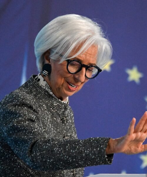 Tres ventajas y un gran riesgo: Lagarde teme la ‘inflación del ojo por ojo’ y está lista para subir los tipos