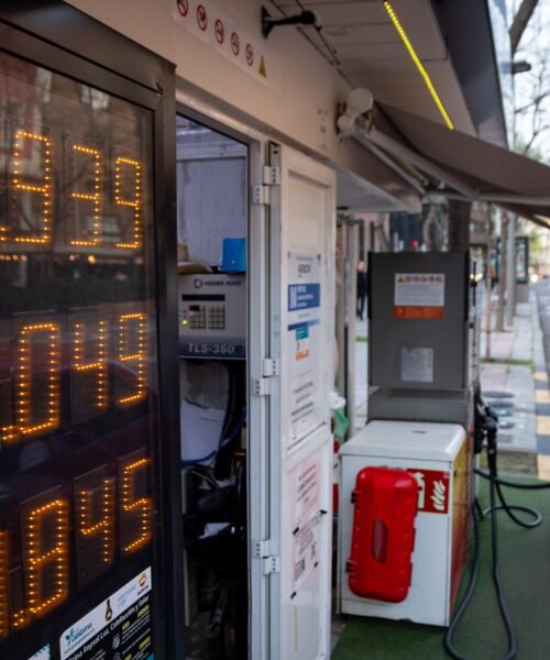 Las petroleras podrán ser multadas con hasta seis millones si no facilitan datos sobre precios