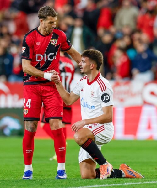 El empate sana al Sevilla y al Rayo, que se alejan a seis puntos del descenso