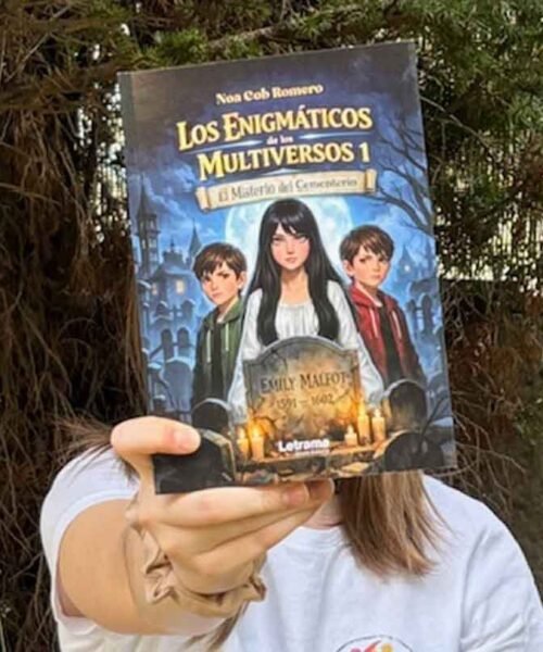 Noa Cob Romero debuta con “Los enigmáticos de los multiversos 1 – El misterio del cementerio”, una aventura juvenil llena de misterio, humor y fantasía