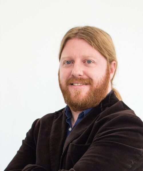 Matías Mingorance Svensson debuta con una obra poética que convierte la depresión en un acto de valentía y esperanza