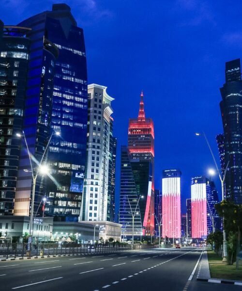 Guerra contra el reloj en Irán: el tiempo corre para salvar la economía de una crisis