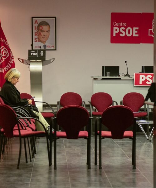 El PSOE contiene la respiración ante las elecciones andaluzas tras la “dulce derrota” de Castilla y León