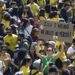 Los docentes catalanes cortan los accesos al Puerto de Tarragona y la AP-7 en su segunda jornada de protestas