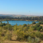 Hallan un cuerpo que podría ser el del joven desaparecido en el lago Azul de Córdoba