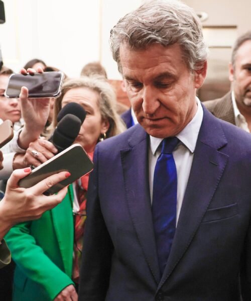 Feijóo advierte que los extranjeros que “abusen de mujeres o roben” serán regularizados