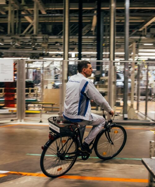 El Gobierno de Merz busca fórmulas para que los alemanes trabajen más