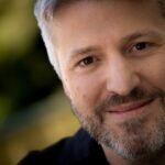 Aimar Bretos: “Hago ayuno informativo los sábados, pero el domingo me como lo del sábado y lo del domingo”