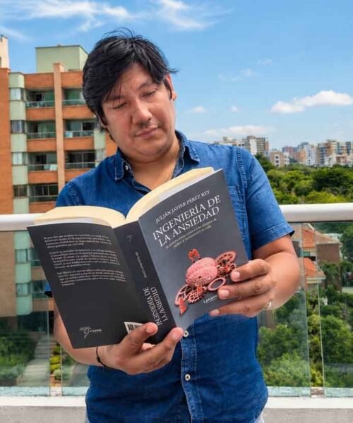 Julián Javier Pérez Rey transforma la ansiedad en una herramienta de reconstrucción personal con su obra Ingeniería de la Ansiedad