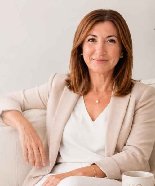 Montserrat Soberbio Castelar revoluciona la gestión pedagógica con su aclamado tratado ‘Escuelas que laten’