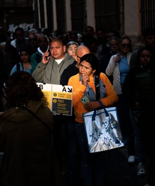 Los empresarios españoles ante la regularización: “Es una medida necesaria”