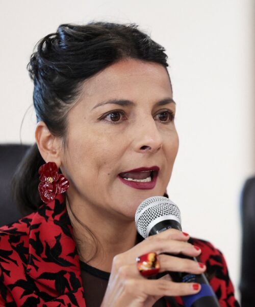 Medio centenar de países se unen para salir de los combustibles fósiles en pleno ‘shock’ petrolero: “Nos jugamos la soberanía”