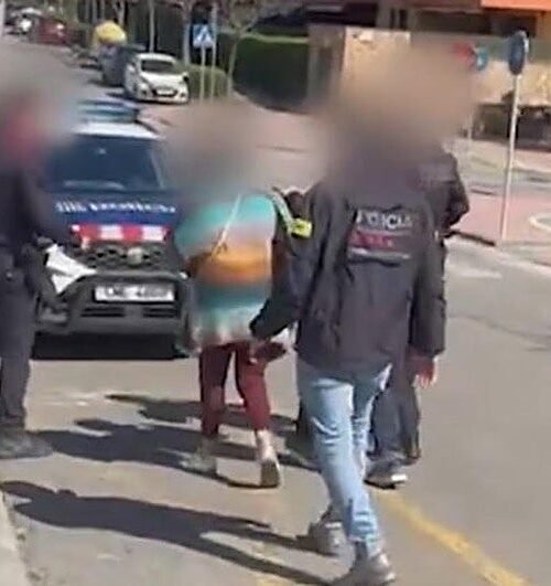 Localizada en Gerona una menor de 6 años sustraída en Francia que había desaparecido con su madre