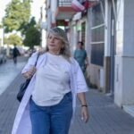 Las trabajadoras de ayuda a domicilio amenazan con ir a la huelga: “Somos grúas humanas”