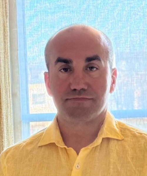 Alberto Sedeño Jaramillo debuta con una inquietante novela noir sobre corrupción y violencia psicológica