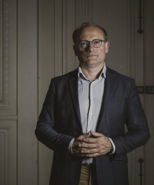 Johann Chapoutot, historiador del nazismo: “Para las élites alemanas, Hitler era un paleto a su servicio, un don nadie al que podían controlar”