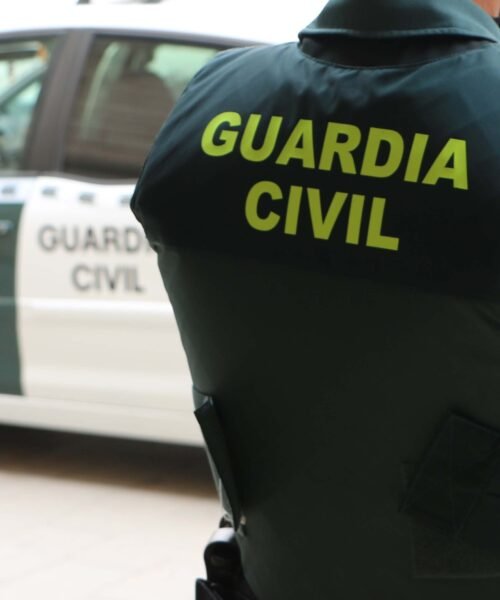 Hallados los cuerpos de un guardia civil, su mujer y su hijo en un cuartel de Alicante, en un presunto caso de violencia machista