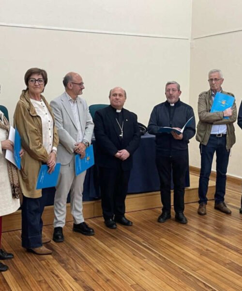 Inaugurada en Santiago a exposición “Culto e cultura xacobea no Barbanza e Sar”, unha mirada ás orixes do Camiño
