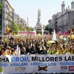 Miles de docentes se manifiestan en Barcelona horas antes del encuentro con Educación que podría desbloquear el conflicto