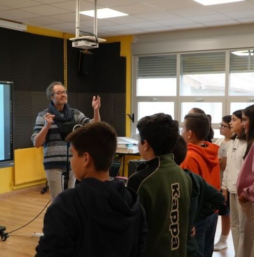 A 2ª edición de “Di-versos” conta coa participación de tódolos centros de educación primaria de Ribeira