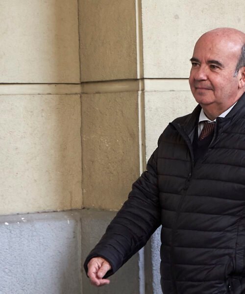 La UCO intervino casi 20.000 euros hallados en la casa de Gaspar Zarrías, investigado por su participación presunta en la cloaca del PSOE