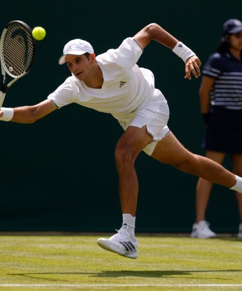 Rafa Jódar firma una convincente puesta de largo en Wimbledon