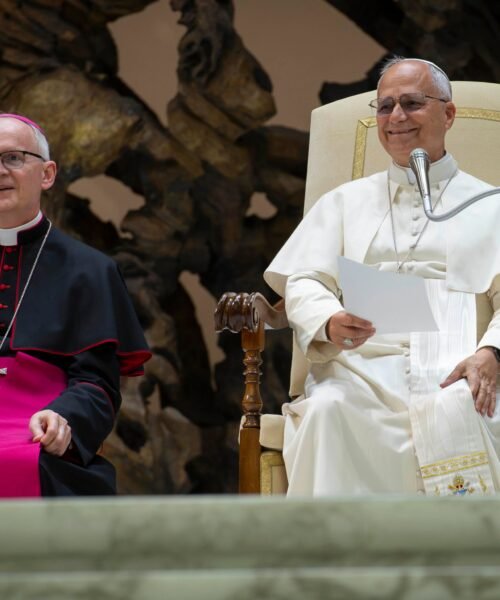 El Papa llega a España con un mensaje contra la polarización y el odio al inmigrante