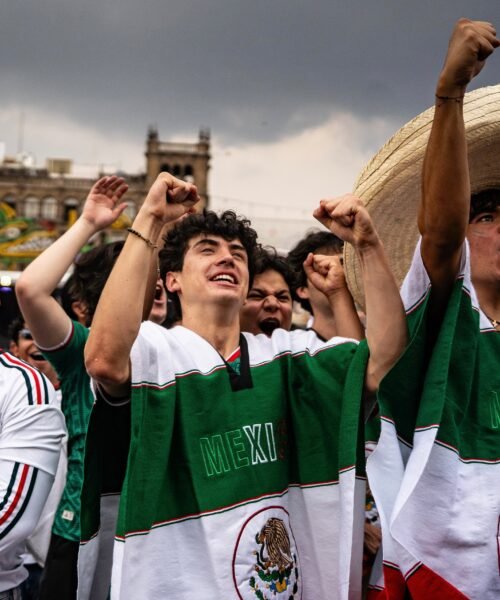 Tres momentos económicos mundialistas de México