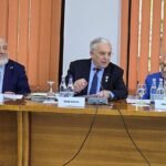 Economistas y banqueros defienden en Sinaia mantener el dinero físico ante los riesgos de una economía plenamente digital