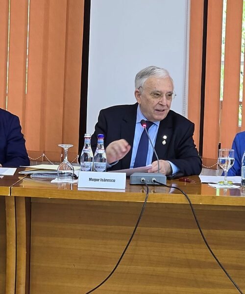 Economistas y banqueros defienden en Sinaia mantener el dinero físico ante los riesgos de una economía plenamente digital