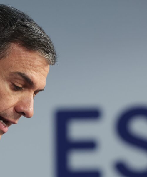 Sánchez manda parar y cerrar filas: ya no cederá más piezas