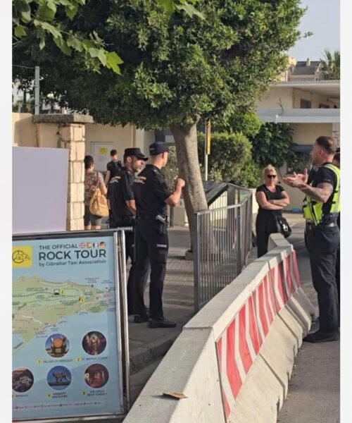 La nueva situación de la frontera de Gibraltar provoca confusión general que afecta a taxistas y agentes de la Policía Nacional