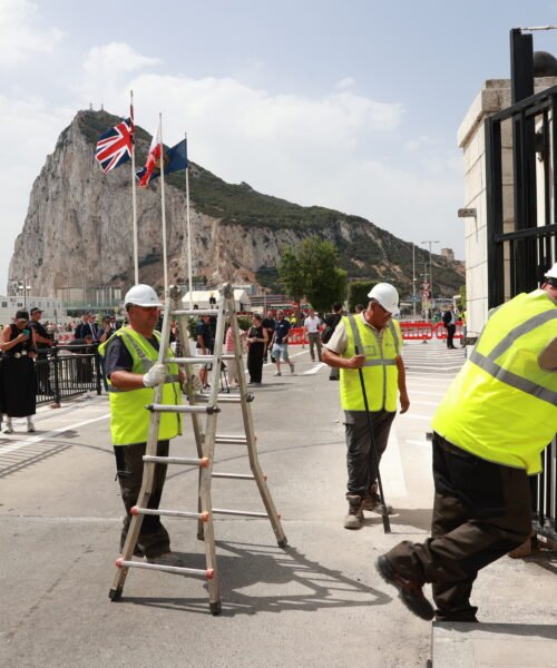 Agentes de Aduanas advierten que el libre tránsito de mercancías en Gibraltar se ha ralentizado por la entrada en vigor del nuevo tratado