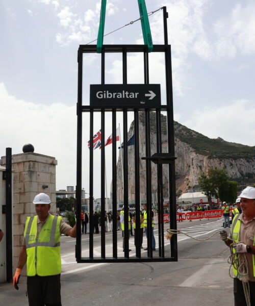 La nueva realidad de Gibraltar: sin Verja pero con colas, problemas de abastecimiento y dudas entre los trabajadores transfronterizos