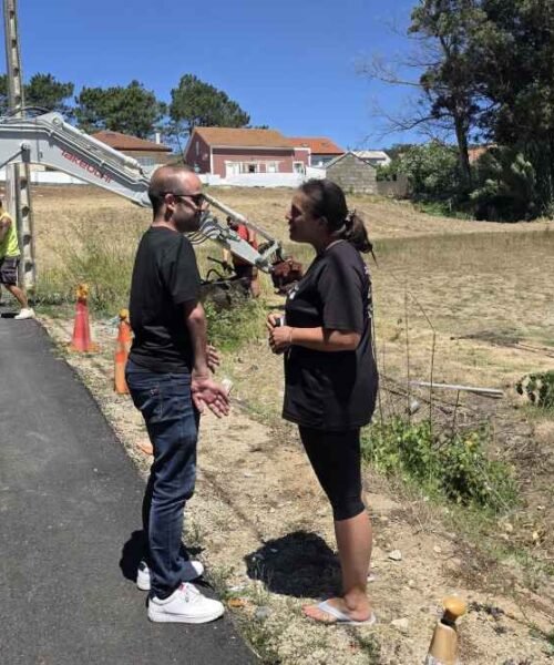 Ribeira habilita un aparcamento disuasorio na zona dos Mosqueiros, en Castiñeiras